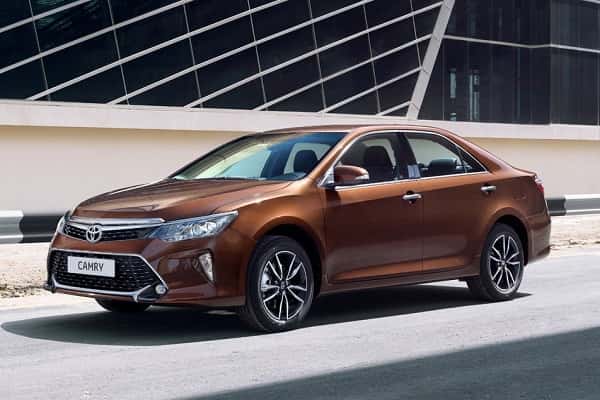 Седан Toyota Camry