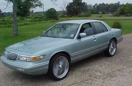 sedan-mercury-grand-marquis