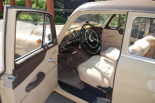 Салон Mercedes-Benz W120