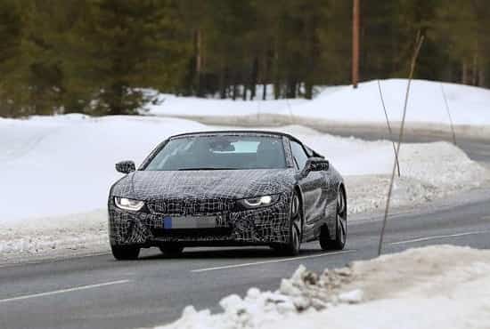 Кабриолет BMW i8 Roadster