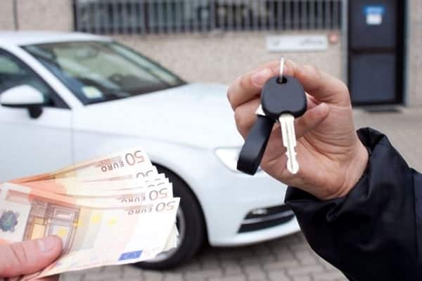 Продажа подержанного автомобиля