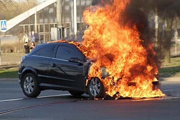 Самовозгорание автомобиля
