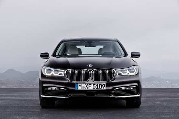 Седан BMW 7 Series
