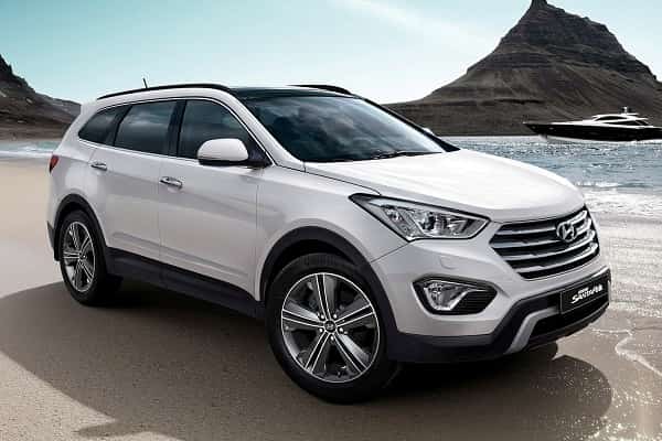 Hyundai-Grand-Santa-Fe-2017