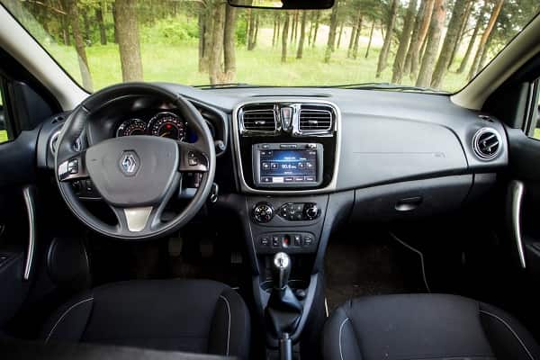 Салон Renault_Sandero_Stepway
