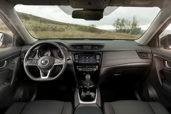 Салон Nissan X-Trail 2019 года