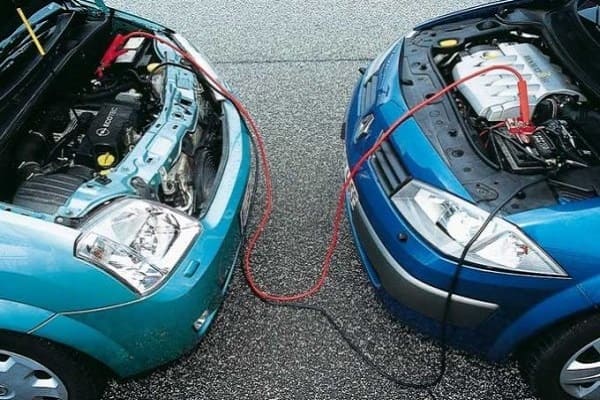 Прикуривание автомобиля