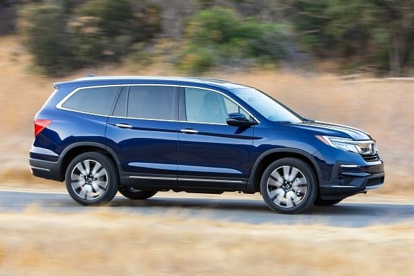 Кроссовер Honda Pilot 2019 года