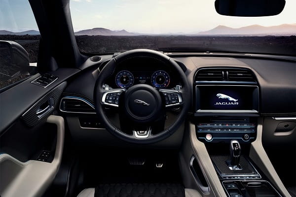 Салон Jaguar F-Pace SVR