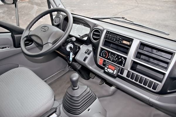Салон Hino 300