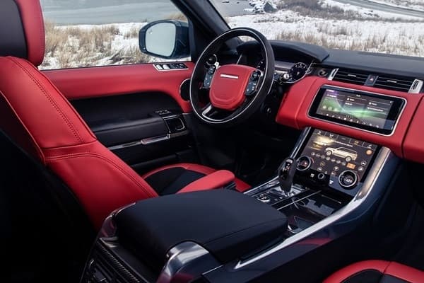 Салон Обзор Range Rover Sport HST