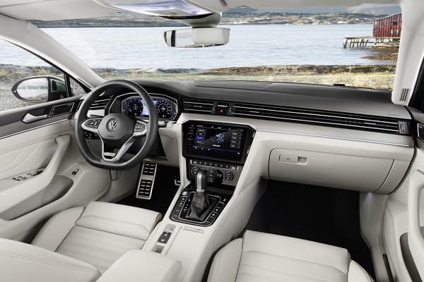 Салон Volkswagen Passat B8 2019
