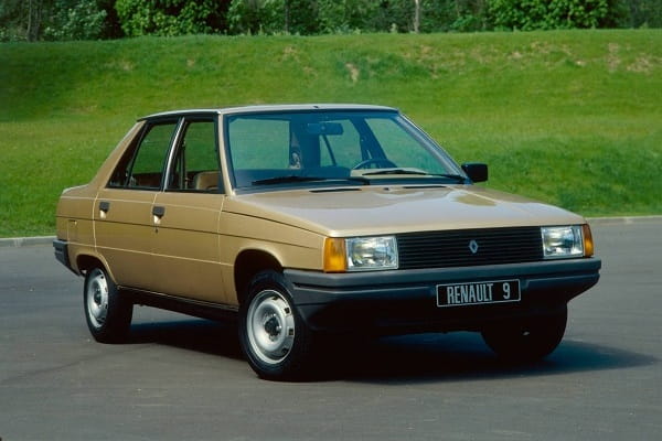 Седан Renault 9 1982 года