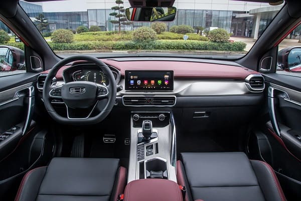 Салон Geely Coolray 2020