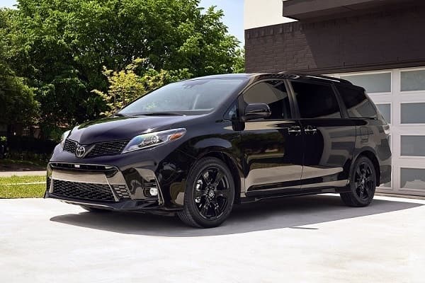 Toyota-Sienna-min