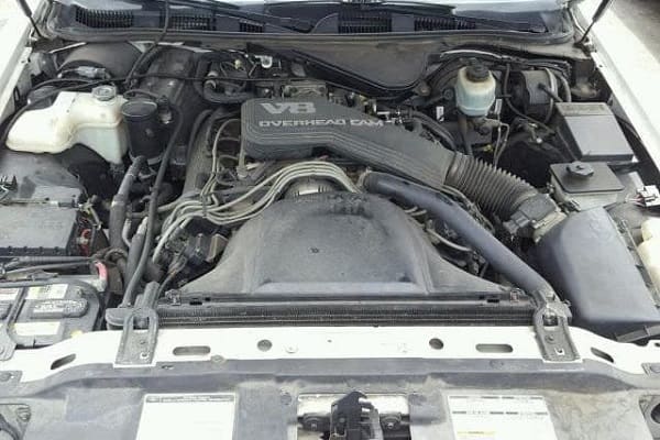 Двигатель Lincoln Town Car