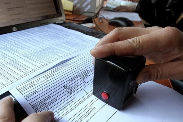 Поддельные диагностические карты