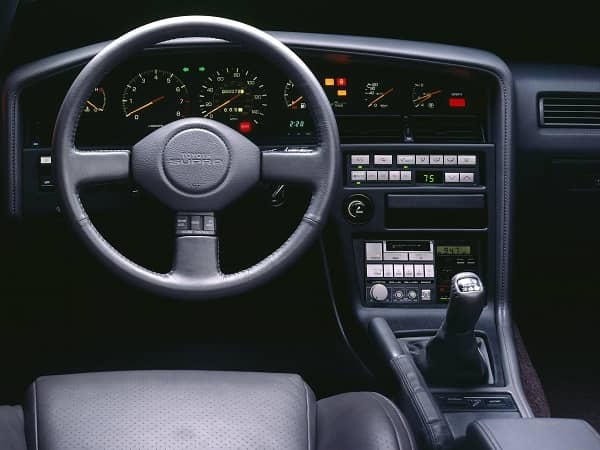 Салон Toyota Supra 1986 года