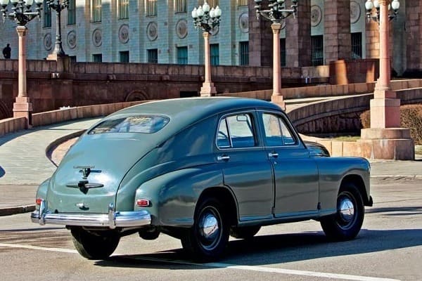 ГАЗ М-20