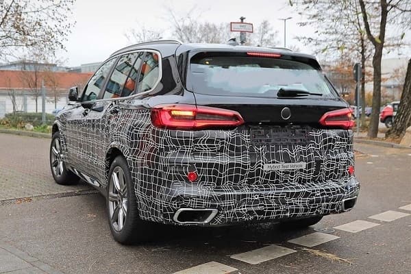 BMW X5 2021 года