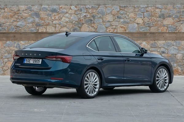Лифтбек Skoda Oktavia 2020 года