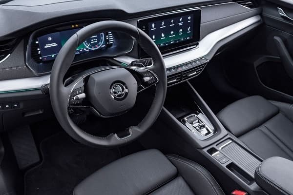 Салон Skoda Oktavia 2020 года