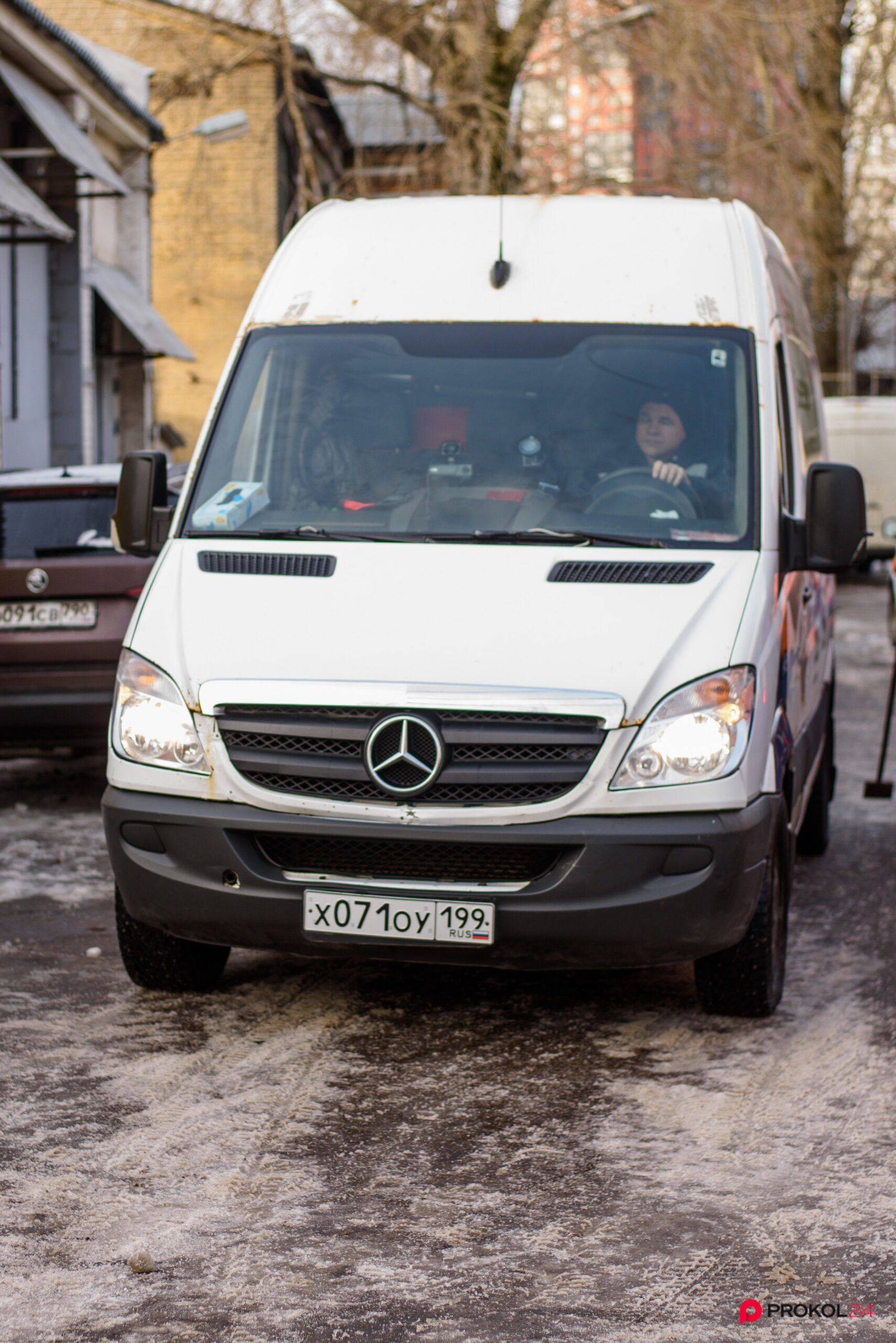 Выездной шиномонтаж в Москве и МО от компании Prokol24 Источник: https://avtomobilprost.com/vyezdnoy-shinomontazh-v-moskve-i-mo-ot-kompanii-prokol24-operativno-udobno-professionalno.html